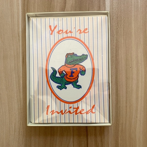 New Vintage University of Florida UF Gators Party Invitations 10 Count Pack - Picture 7 of 8